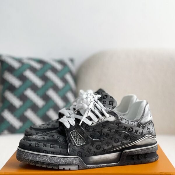 L X V TRAINER SNEAKERSSUNGLASSES