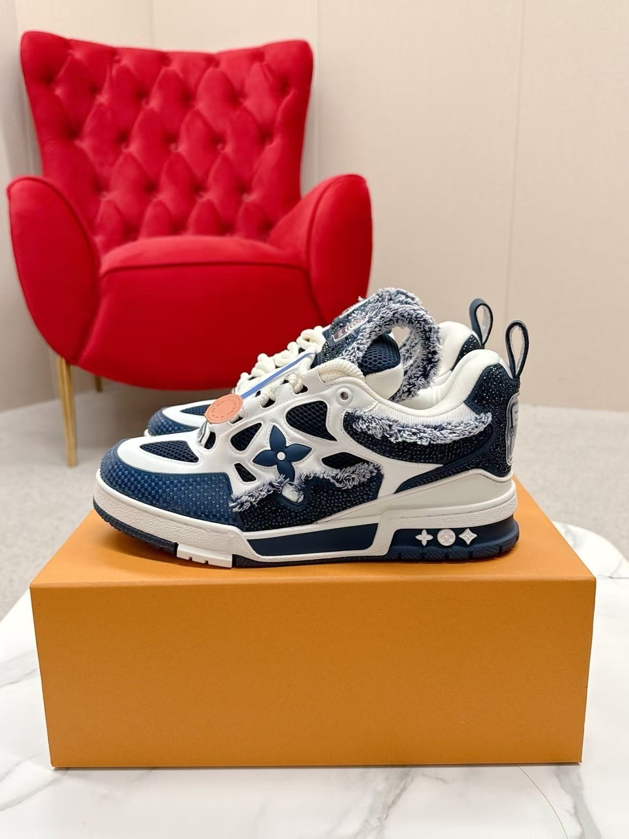 L X V RUNNER TATIC sneakersSUNGLASSES