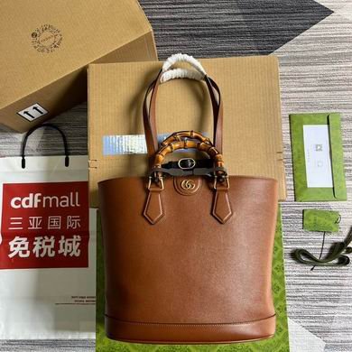 GUC Shoulder bag 31X27X15cm（Multiple colors）