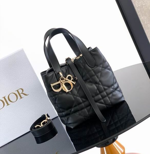 DR Handbag 18.5X18.5X12cm（Multiple colors）