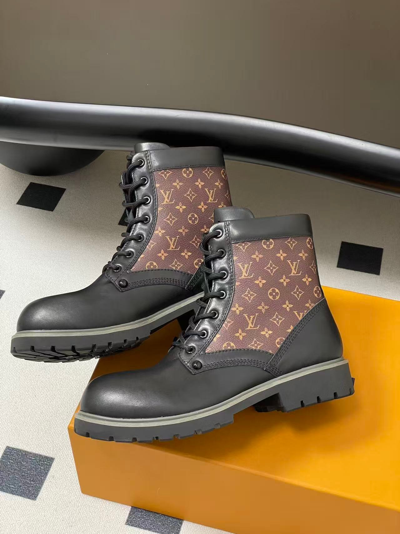 L X V x Timberland yellow boots/Martin boots/bootsSUNGLASSES