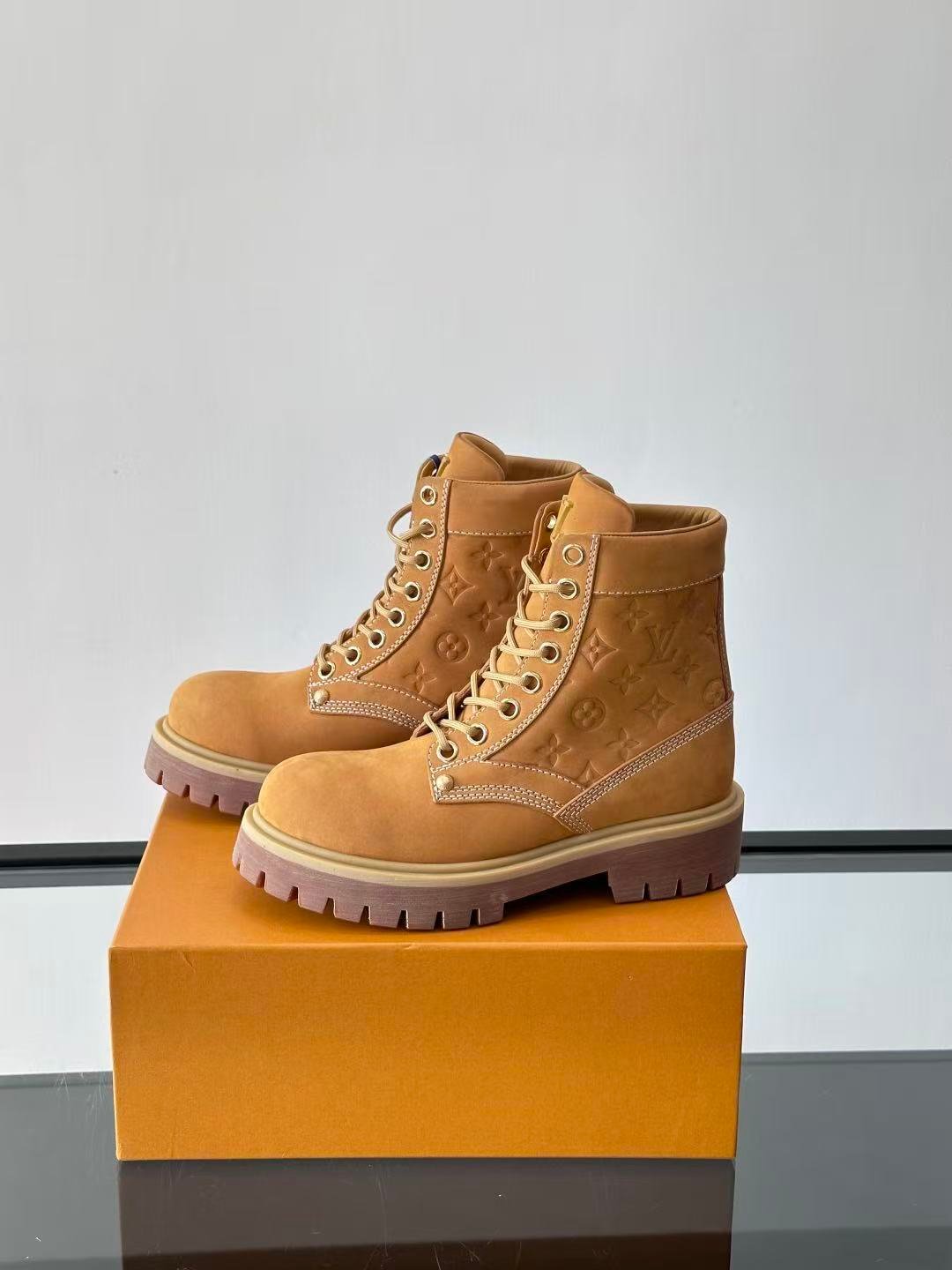 L X V x Timberland yellow boots/Martin boots/bootsSUNGLASSES