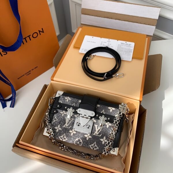 L X V PETITE MALLE M21462 size：20*12.5*6m