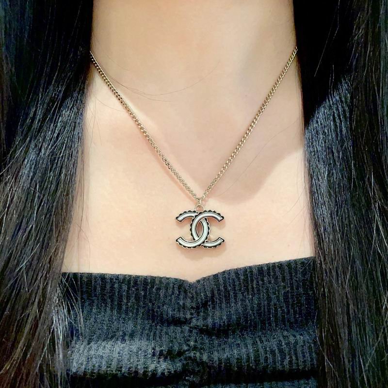 Chane NecklaceSUNGLASSES