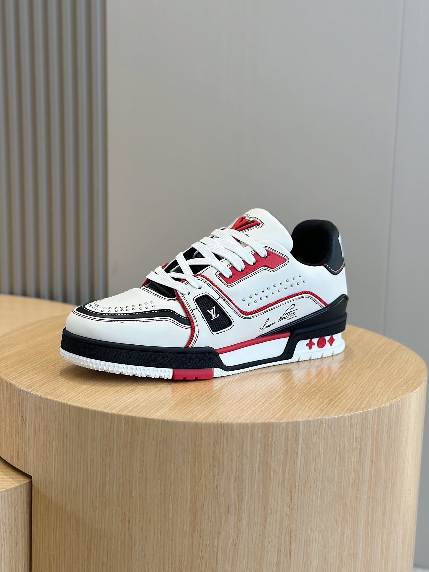 L X V TRAINERSUNGLASSES