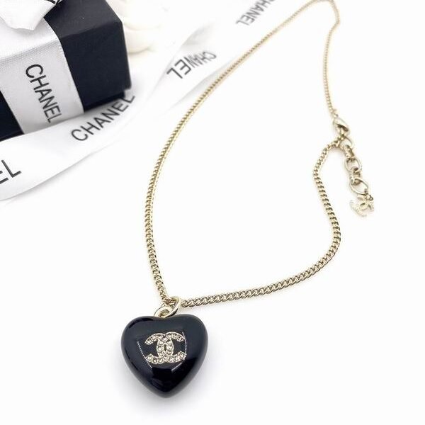 Chane NecklaceSUNGLASSES