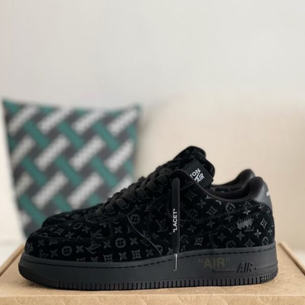 L X V X NK AIR FORCE 1 SneakerSUNGLASSES
