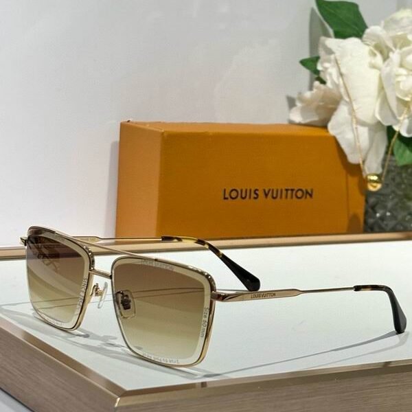 L X V SunglassesSUNGLASSES