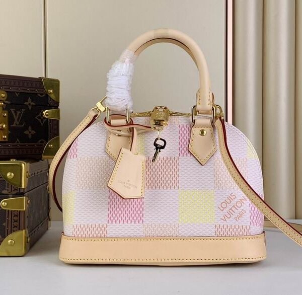 L X V Bag 23.5x17.5x11.5cm