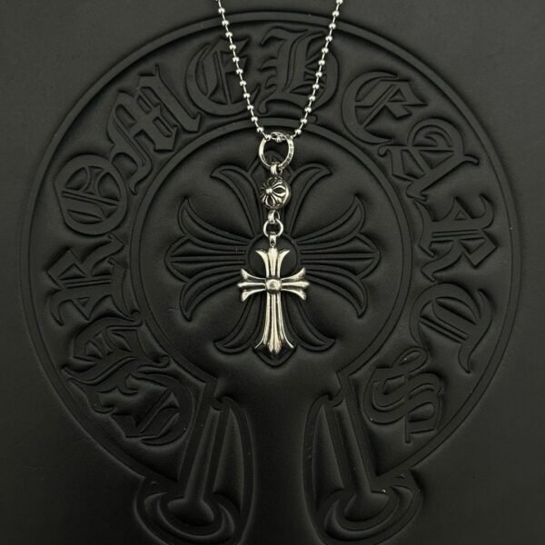 Chrome H NecklaceSUNGLASSES