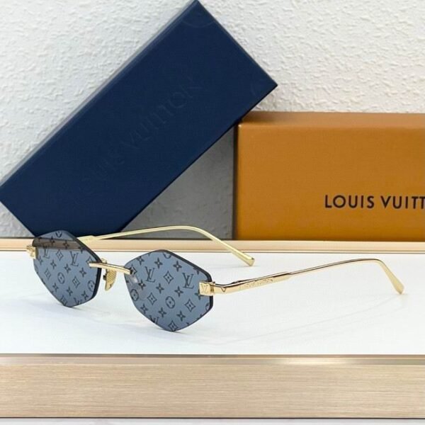 L X V SunglassesSUNGLASSES