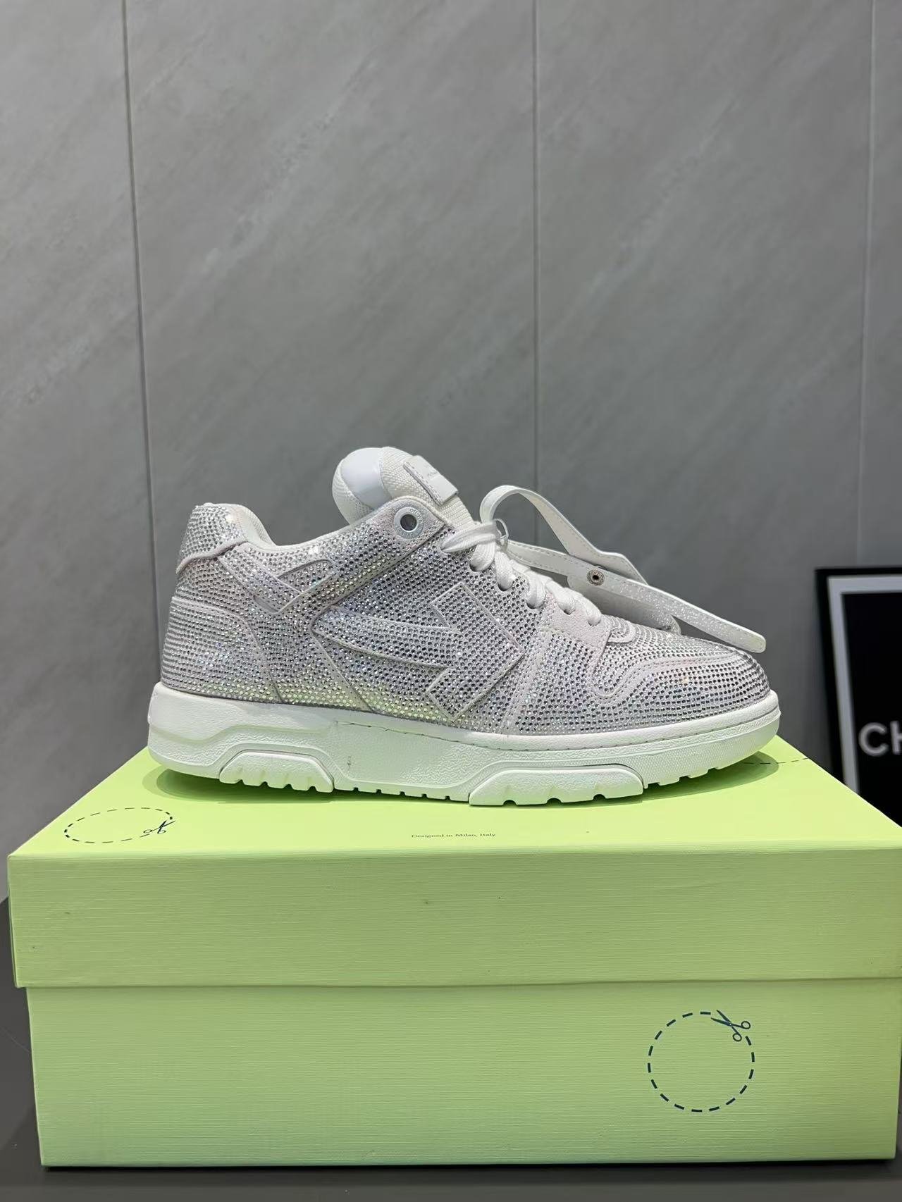 OW “LUNAR DELIVERY”SUNGLASSES