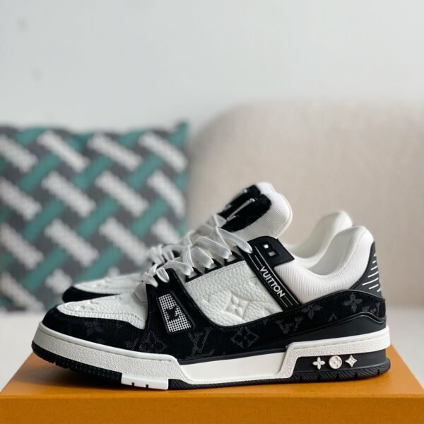 L X V TRAINER SNEAKERSSUNGLASSES