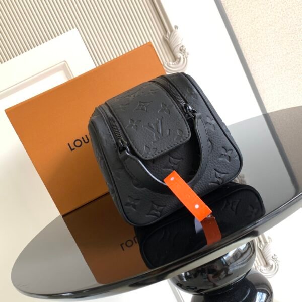 L X V Shoulder handbag 28*15*16.5cm