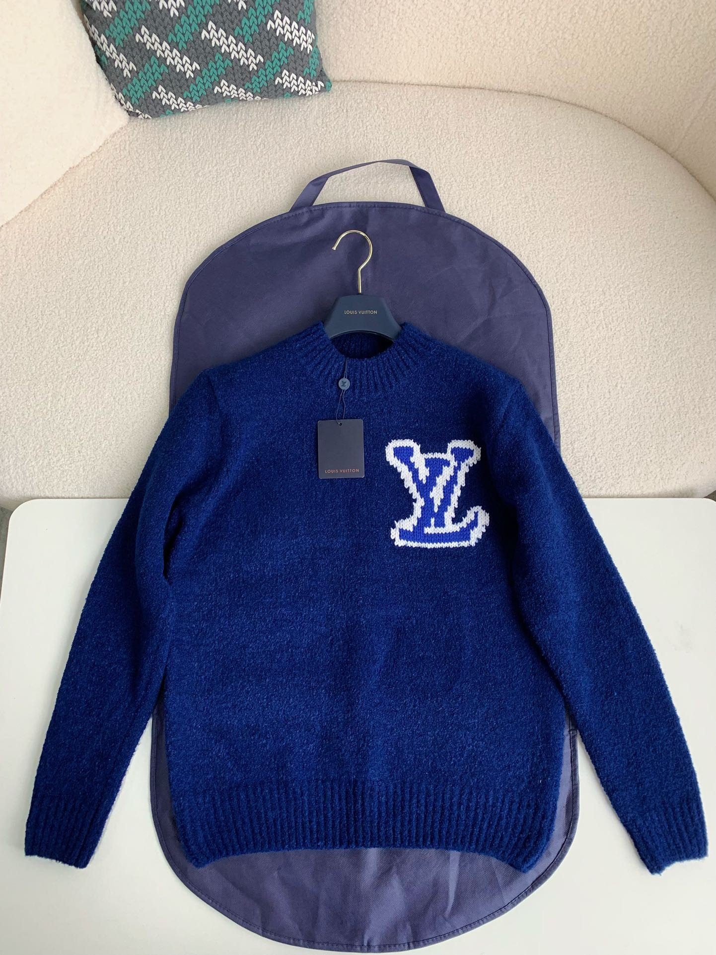 L X V 23FW SweaterSUNGLASSES