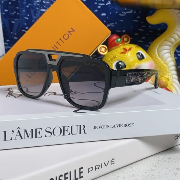 L X V SunglassesSUNGLASSES