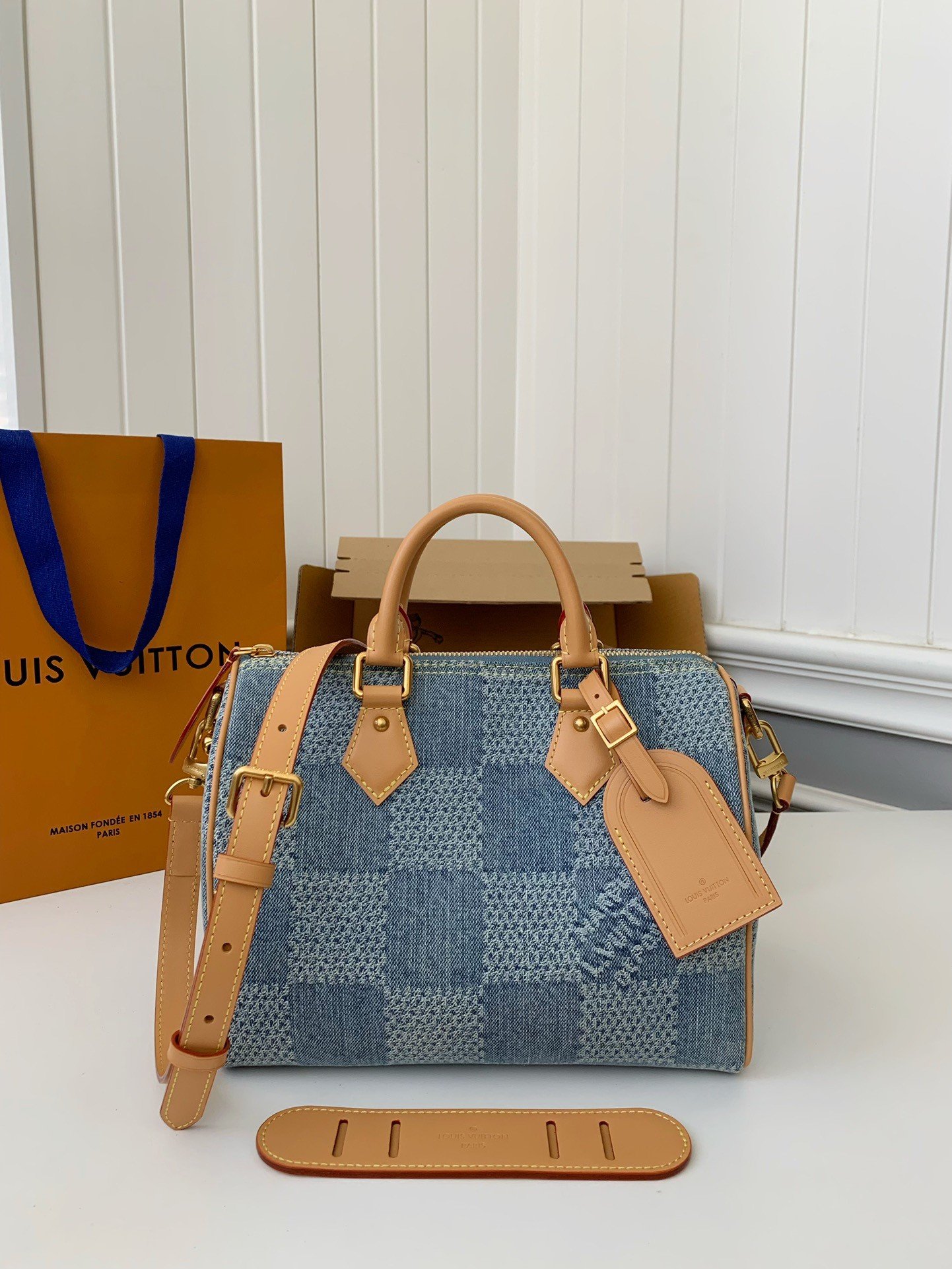 L X V The new SPEEDY 25bandouli ère tannin denim handbag  N40700  Size：25*15*15cm