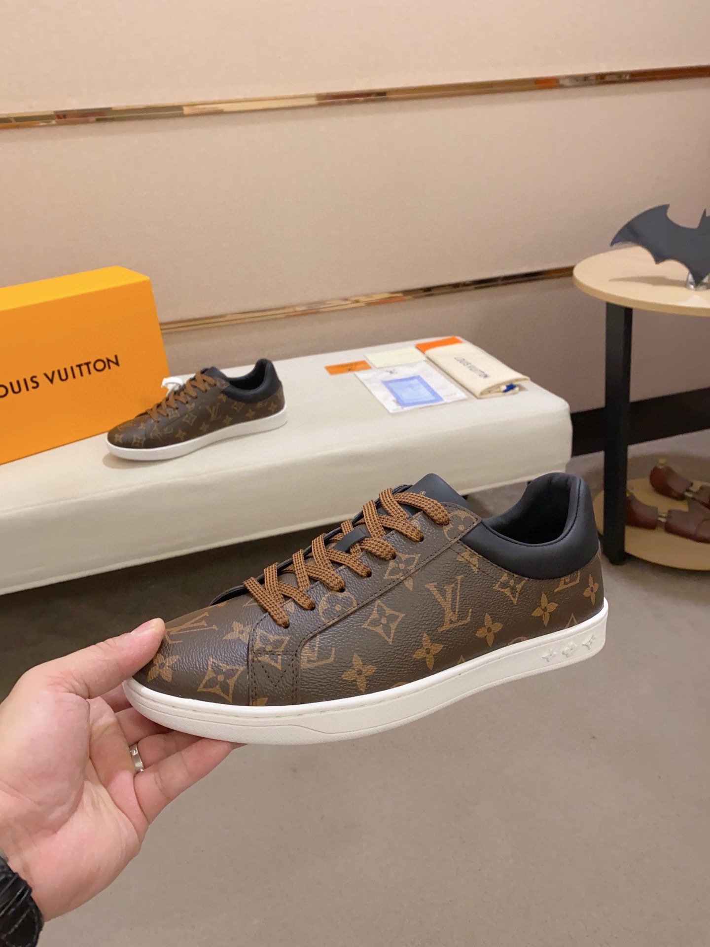 L X V luxembourg sneakerSUNGLASSES