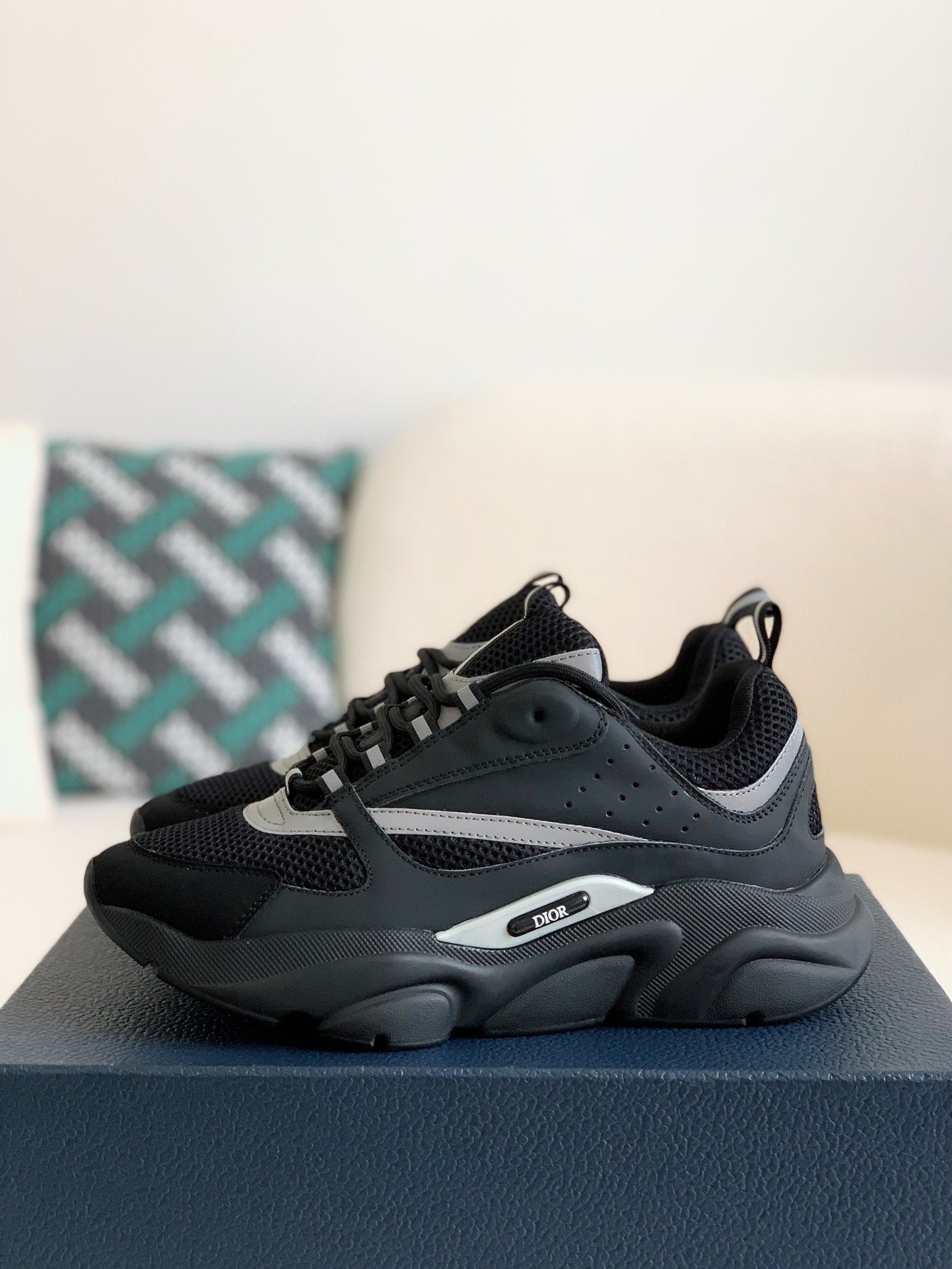 DR classic B22 Clunky SneakerSUNGLASSES