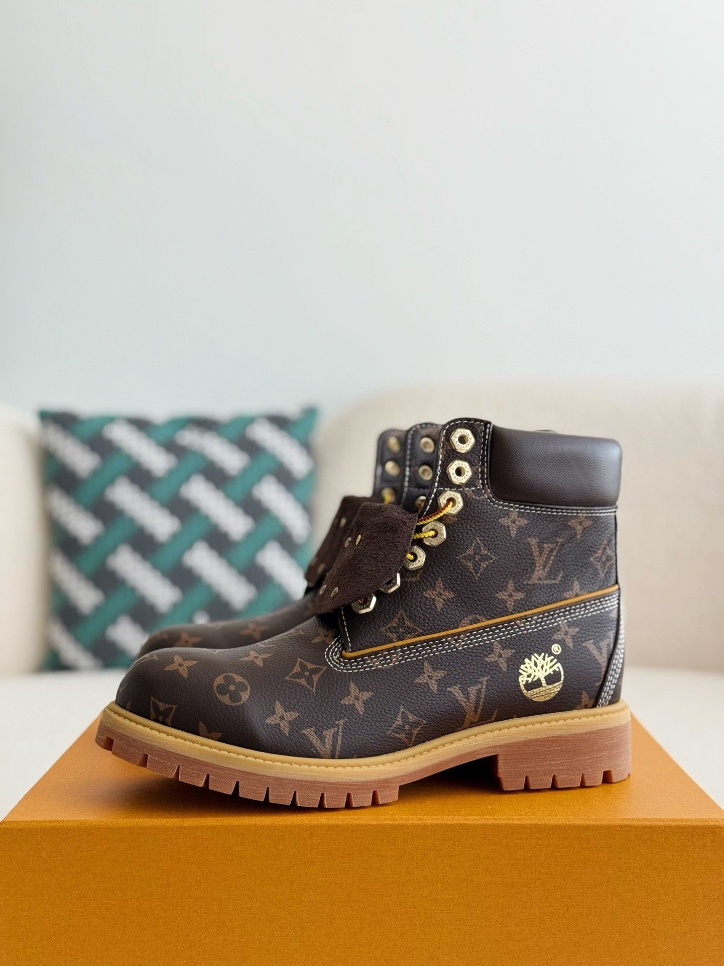 L X V x Timberland boots/Martin boots/bootsSUNGLASSES